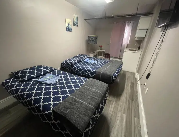 Twin + Full Apartment with two separate beds
